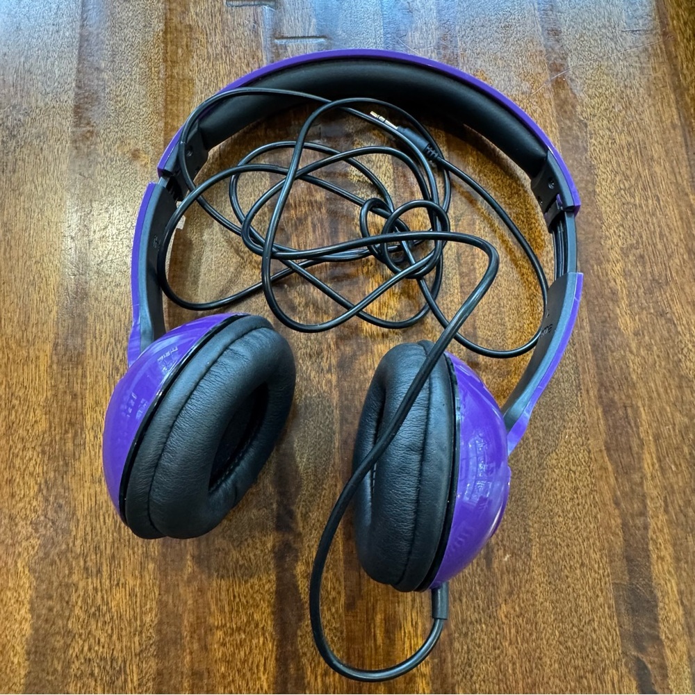 IHome purple wired headphones